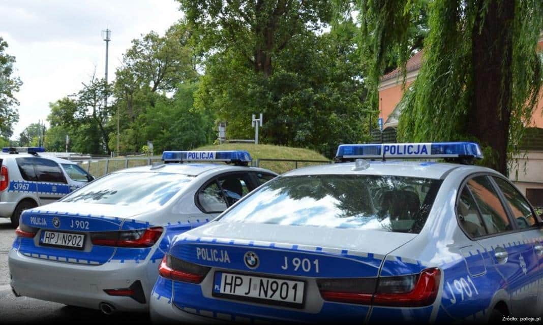 Policjanci w Bochni włączają się w akcję Szlachetna Paczka